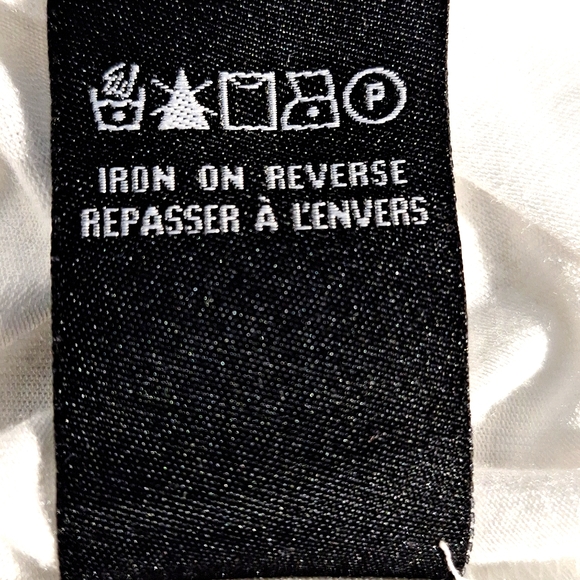 le chateau Sleeveles Stretchy Top with Gorgette Asimetrical Drape - Picture 9 of 9